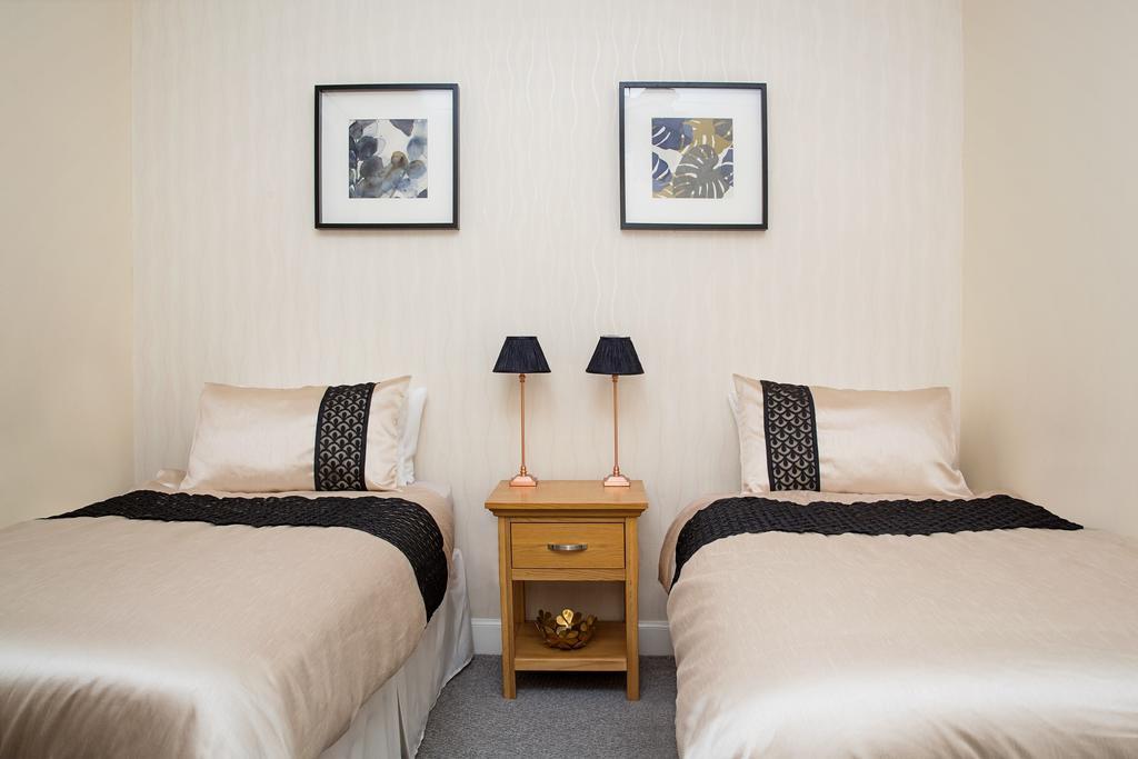 Prestwick Town Center Flat Apartment Bagian luar foto